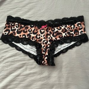 Leopard print hipster panty